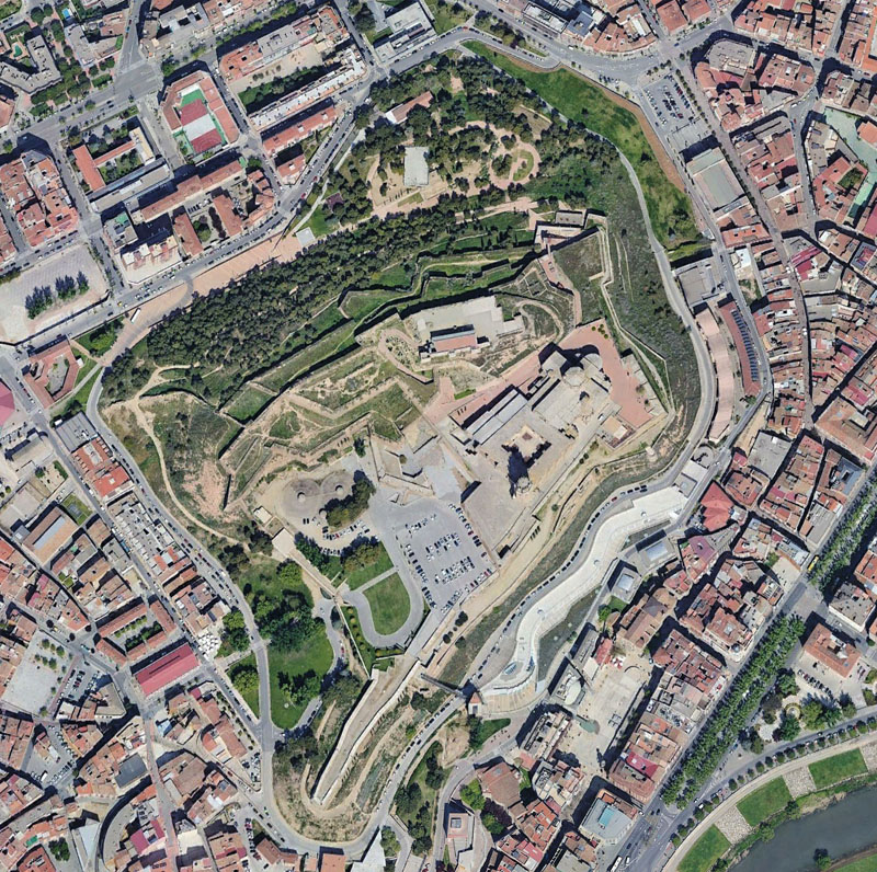 IMAGEN AREA DEL SIG PAC: CERRO FORTIFICADO Y CATEDRAL